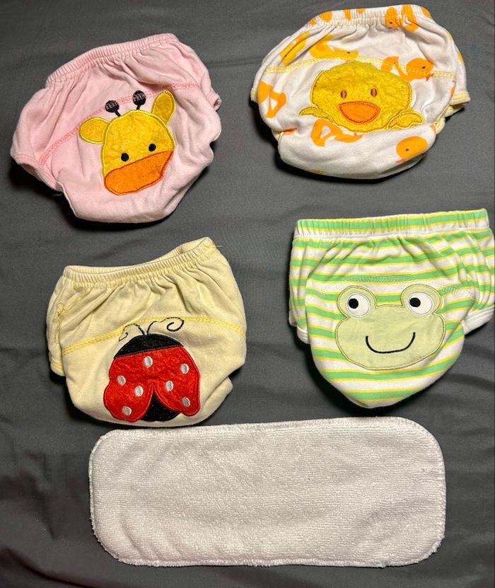 Culottes d’apprentissage de la propreté bébé TBE - photo numéro 3