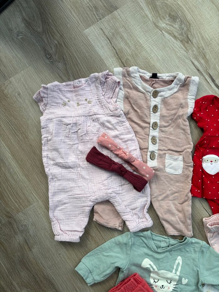 Lot vêtements fille taille 3 mois - photo numéro 2