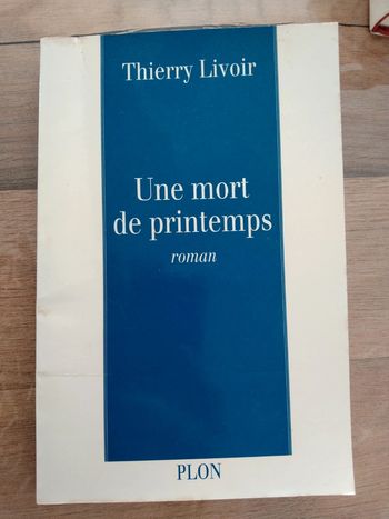 Livre une mort de printemps