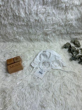 Chapeau blanc taille 6-9 mois Konges Slojd