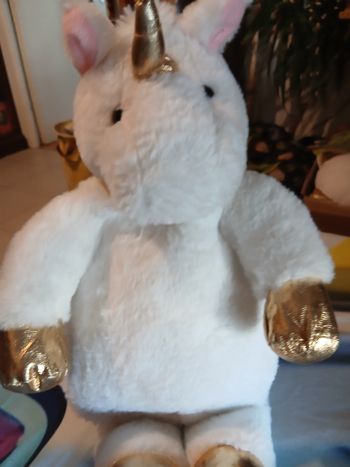 Licorne peluche 