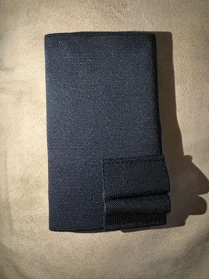 Cartouchière crosse fusil calibre 12 néoprène – 8 coups - photo numéro 2