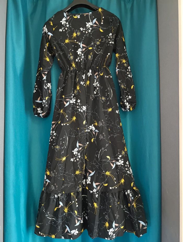 Robe noire longue légère fleuri taille M neuve - photo numéro 5