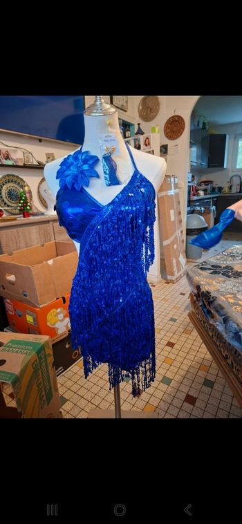 Robe à paillettes pour fille taille 11/12ans avec boucles d'oreille et gants neuf