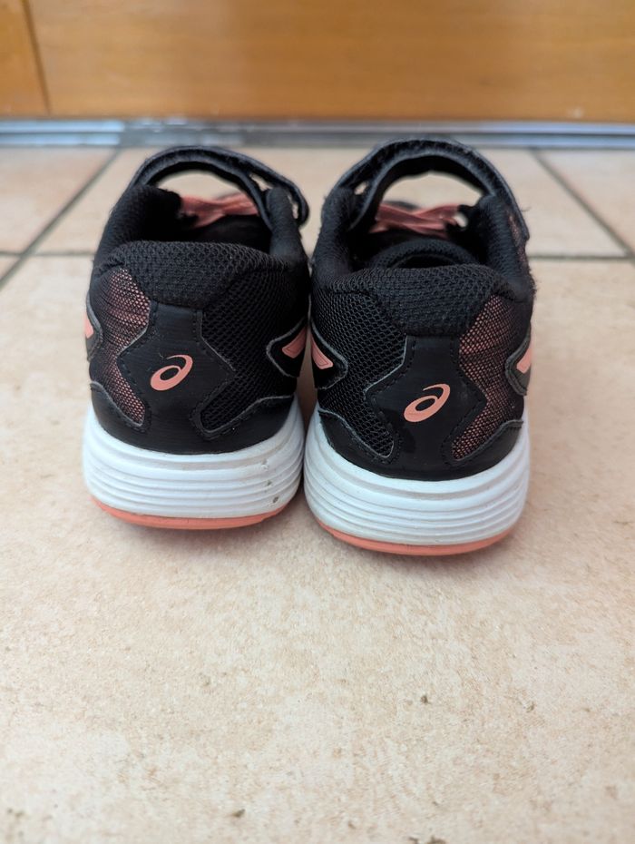 Baskets Asics - photo numéro 3