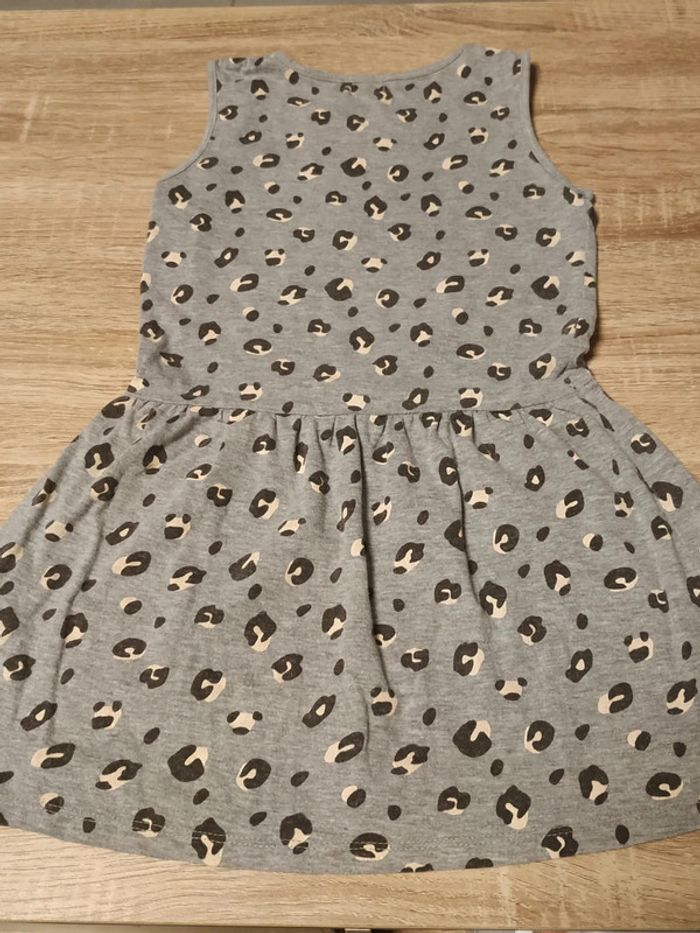 Robe fille 5 ans Kiabi - photo numéro 4