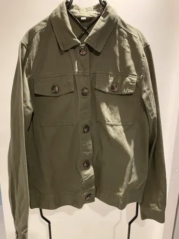 Veste légère kaki taille 38 comme neuve