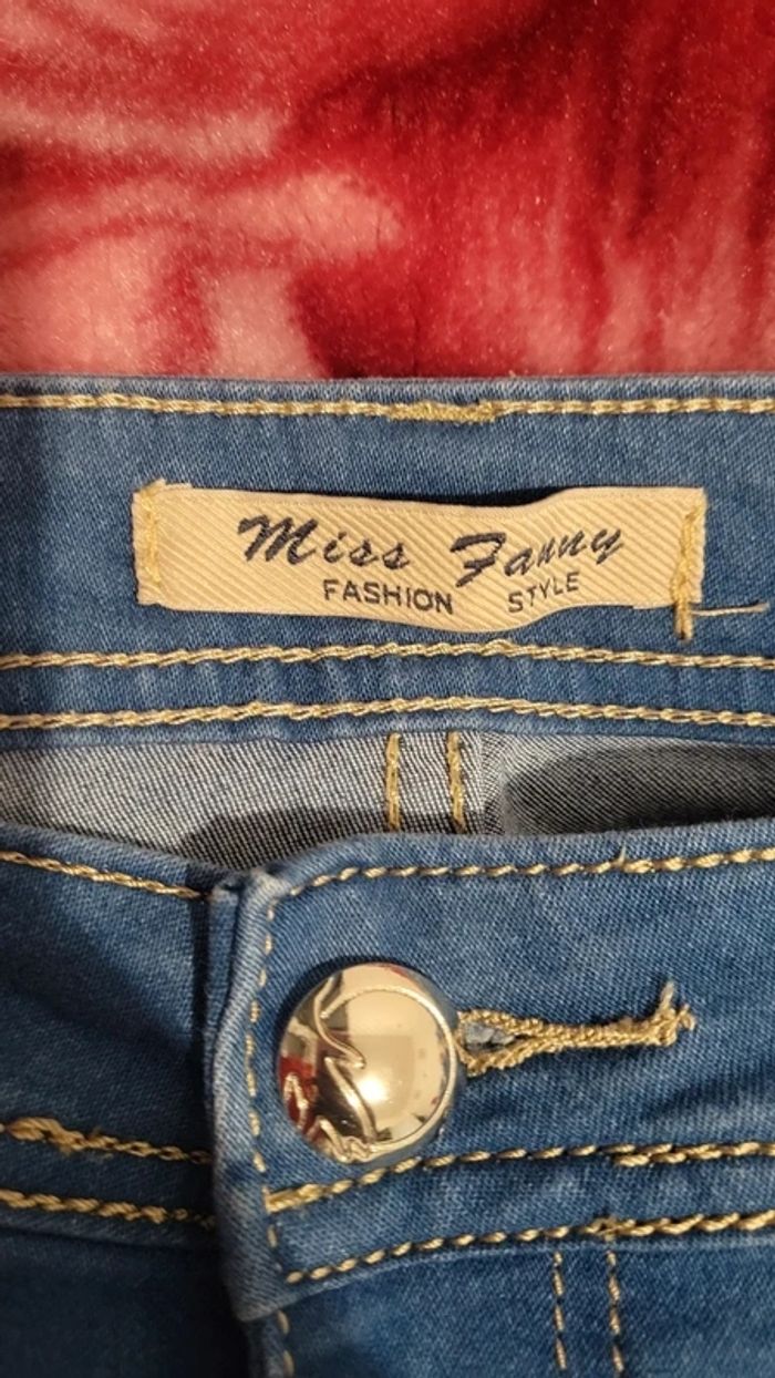 Jean femme taille 46 - photo numéro 4