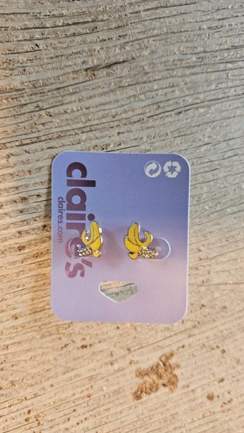 1 paire de boucles d oreilles neuve, Claire's