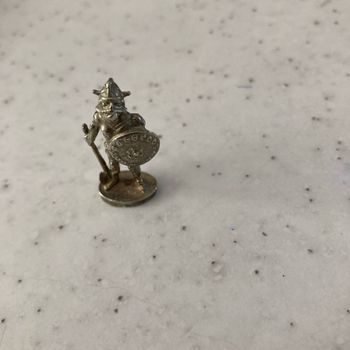 Figurine en métal 3 cm