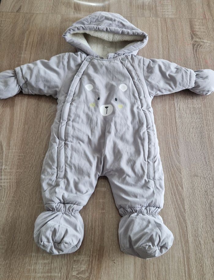 Lot combinaison 1 mois - photo numéro 3