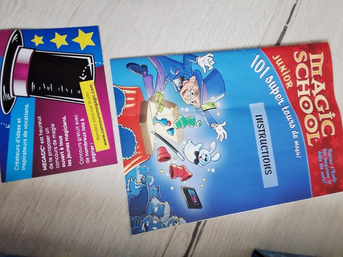 Jeu jouet de coffret de magie Magic school junior 101 tours de magie Megagic - photo numéro 2