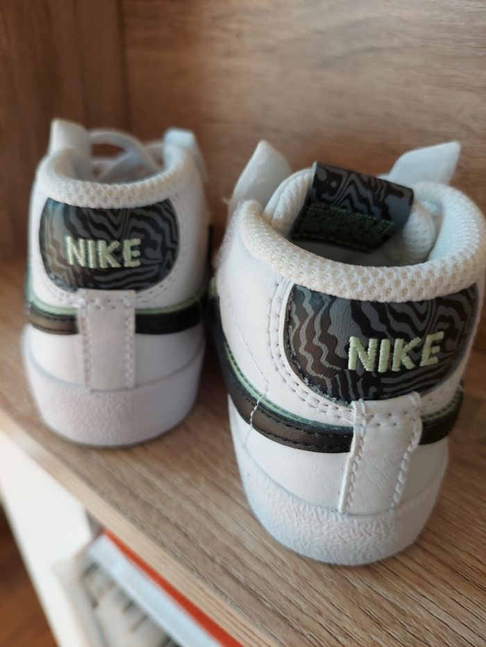 Superbe nike blazer pointure 19.5 - photo numéro 5