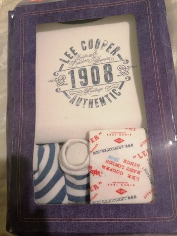 Bodies et chaussettes 6 mois Lee Cooper