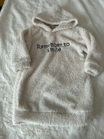 robe.