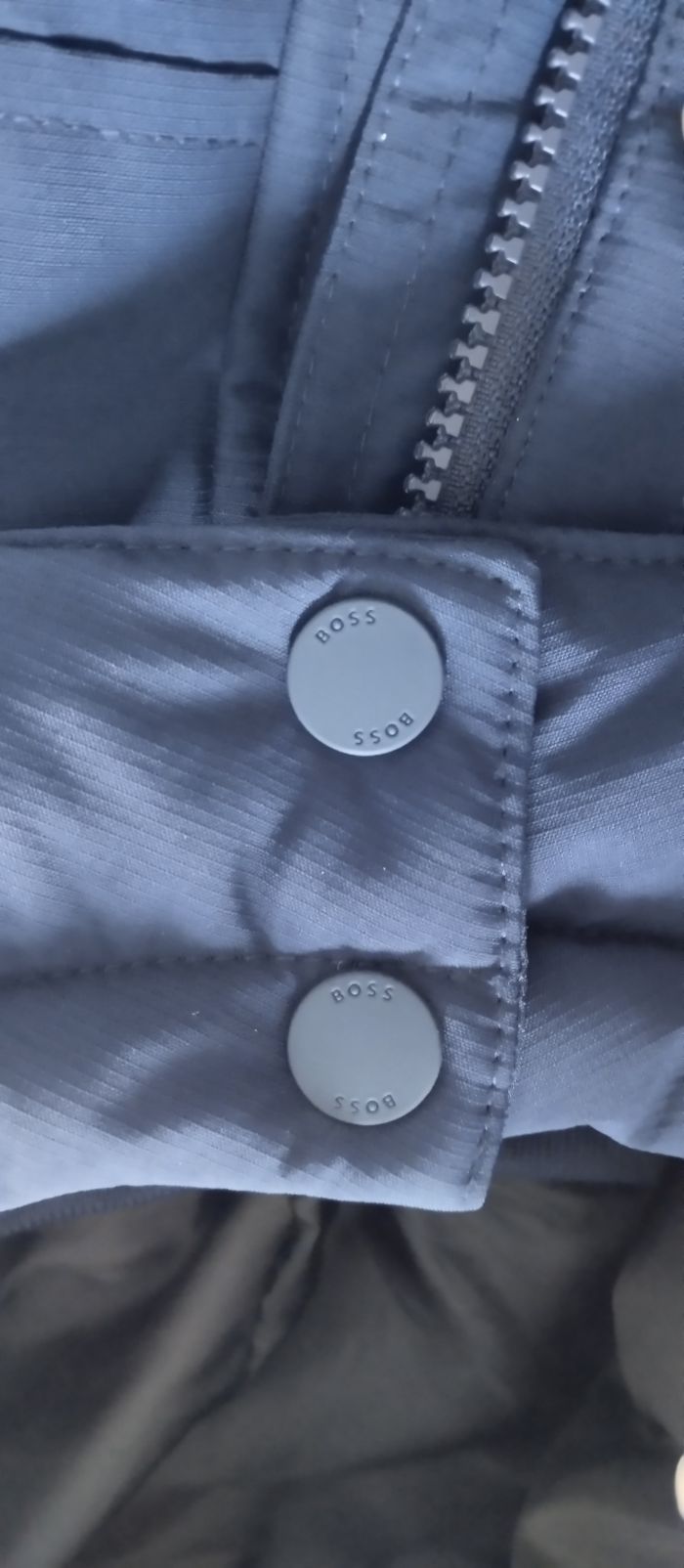 Manteau Hugo Boss neuf taille 10 ans - photo numéro 5