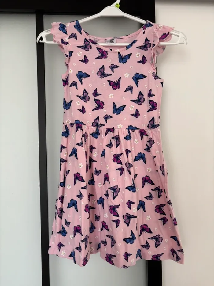 Robe papillon 7/8 ans 122/128 cm