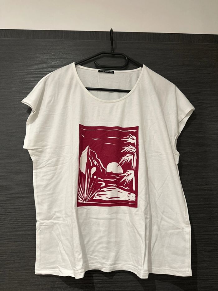 T-shirt Anne Weyburn