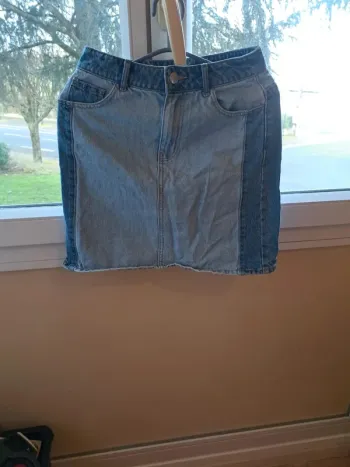 Jupe courte en jean bleu T34 – Marque Cache Cache