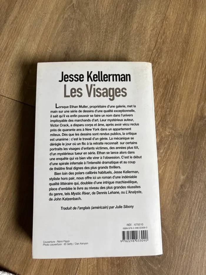 Livre les visages - photo numéro 2