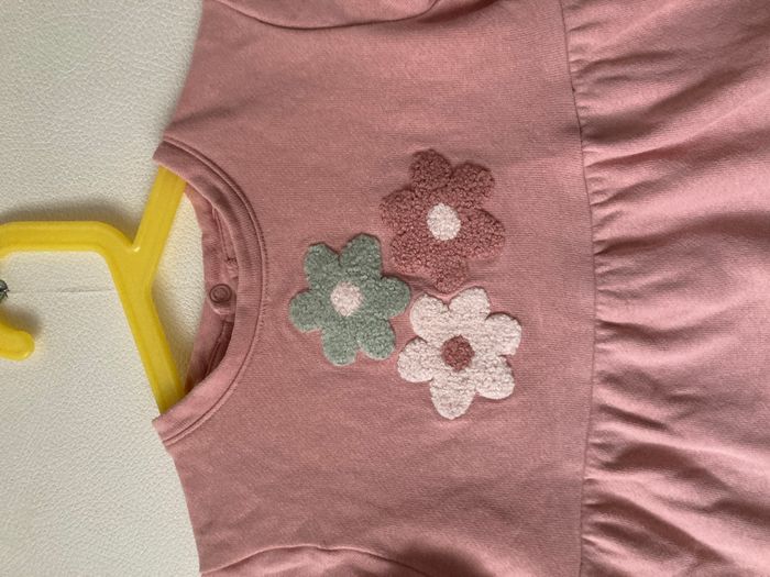 robe molletonnée motif fleurs taille 2 ans - photo numéro 2
