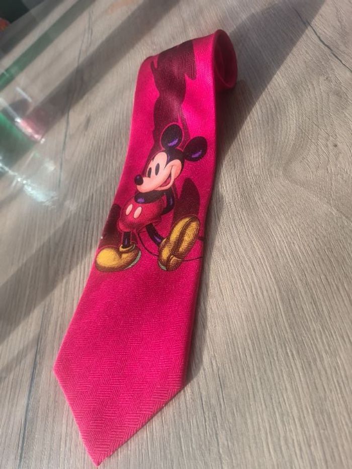 Cravate rouge Mickey