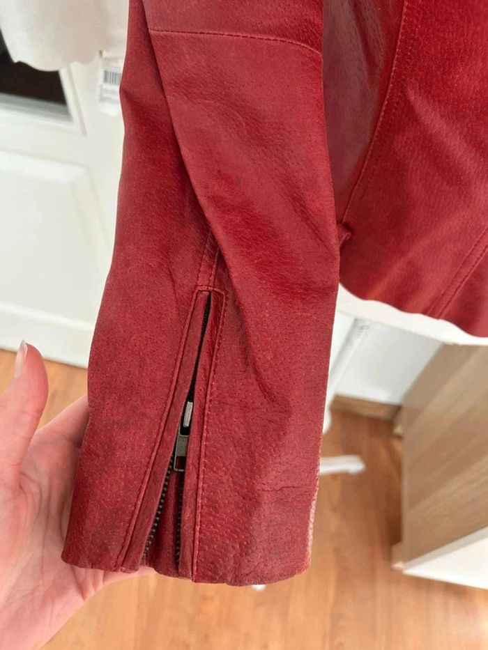 Veste en cuir rouge - photo numéro 3