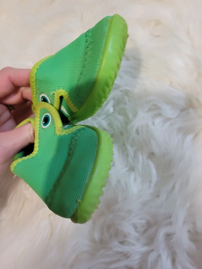 Chaussons de bain T20 21 - photo numéro 3