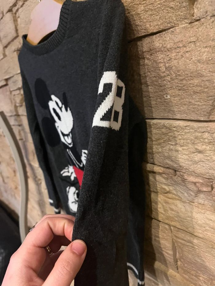 Joli pull Mickey Disney parfait état 5 ans - photo numéro 3