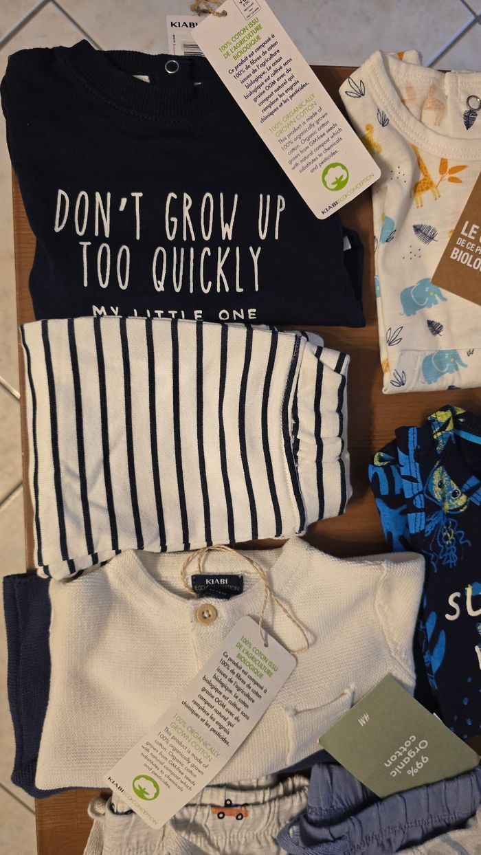 NEUFS 🤩🥰💙🎉SUPERBE lot 3 mois garçon primtemps/été 💙🥰🤩 - photo numéro 2