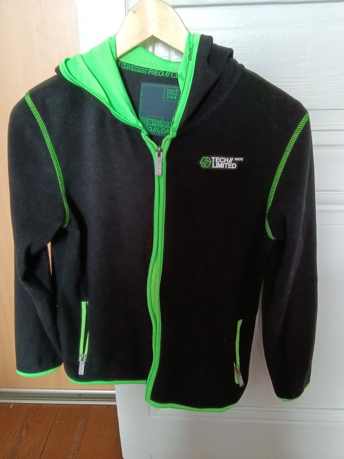 Veste C&A noir et multicolore