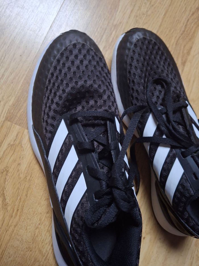 Chaussures adidas pointure 40 - photo numéro 5