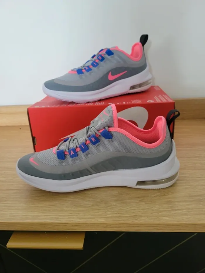 Nike Air Max Axis GS T36,5 100% Authentique - photo numéro 4