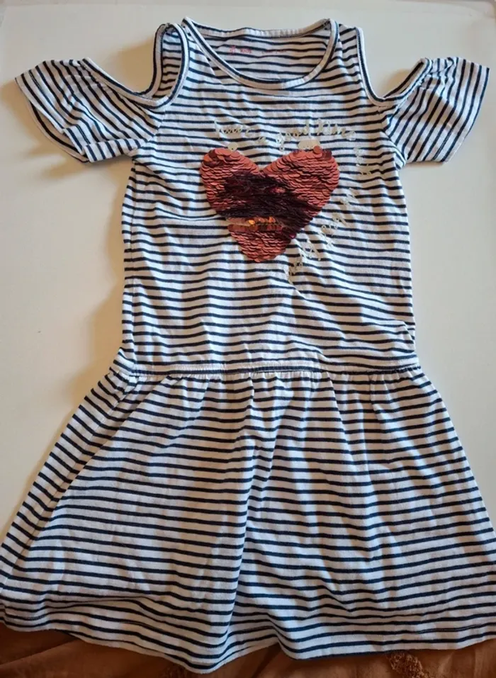 Lot robes fille 6 ans - photo numéro 4