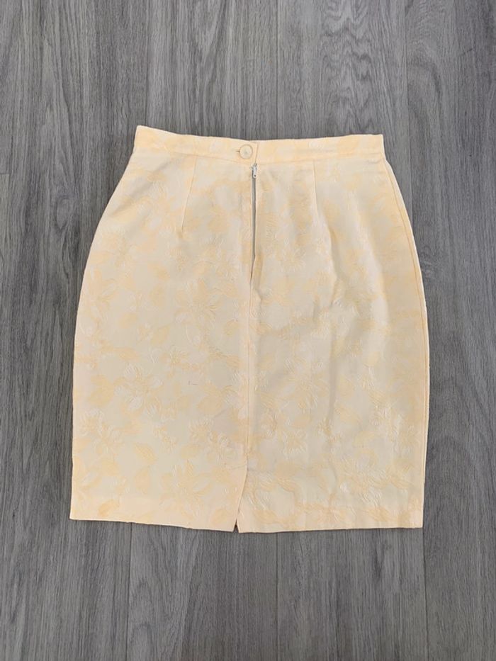 Jupe broderies fleurs jaune pastel Vintage T36 - photo numéro 3