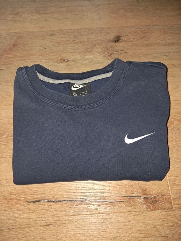 Pull nike bleu marin taille S