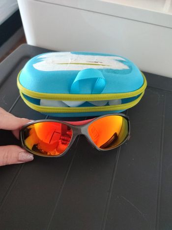 Lunette de soleil enfant