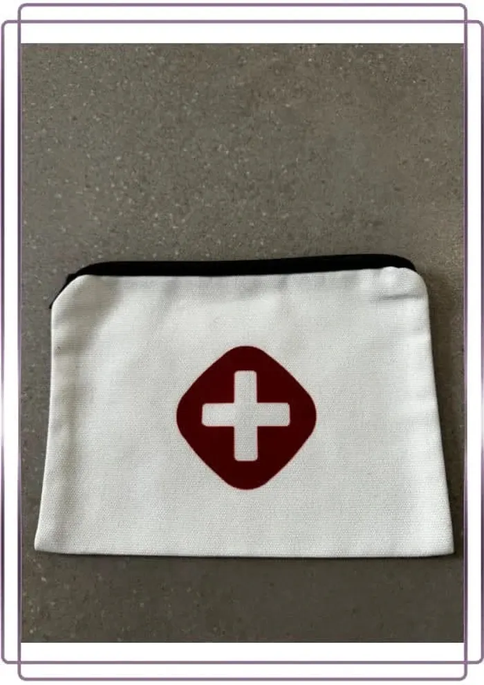 Petite pochette, très bon état, 22x16cm