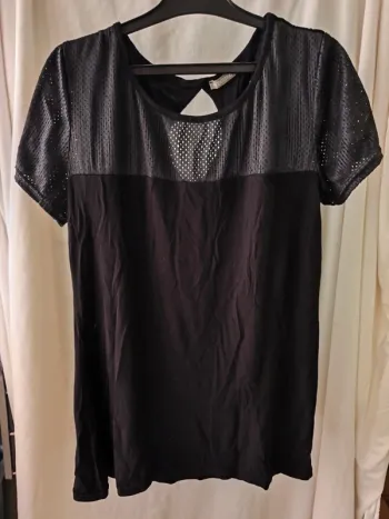 T-shirt noir taille : M