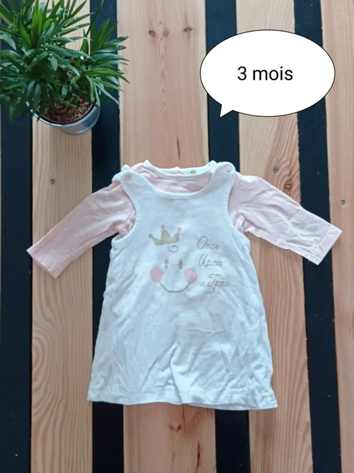 Robe / 3 mois