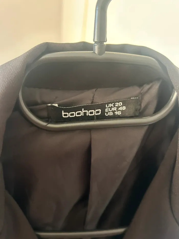 Magnifique blazer boohoo taille 48 - photo numéro 2