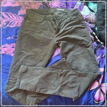 Pantalon style velours taille 40 marque edc