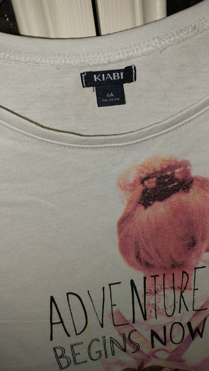 Tshirt Kiabi Imprimé girl très bon état raille 6 ans - photo numéro 3
