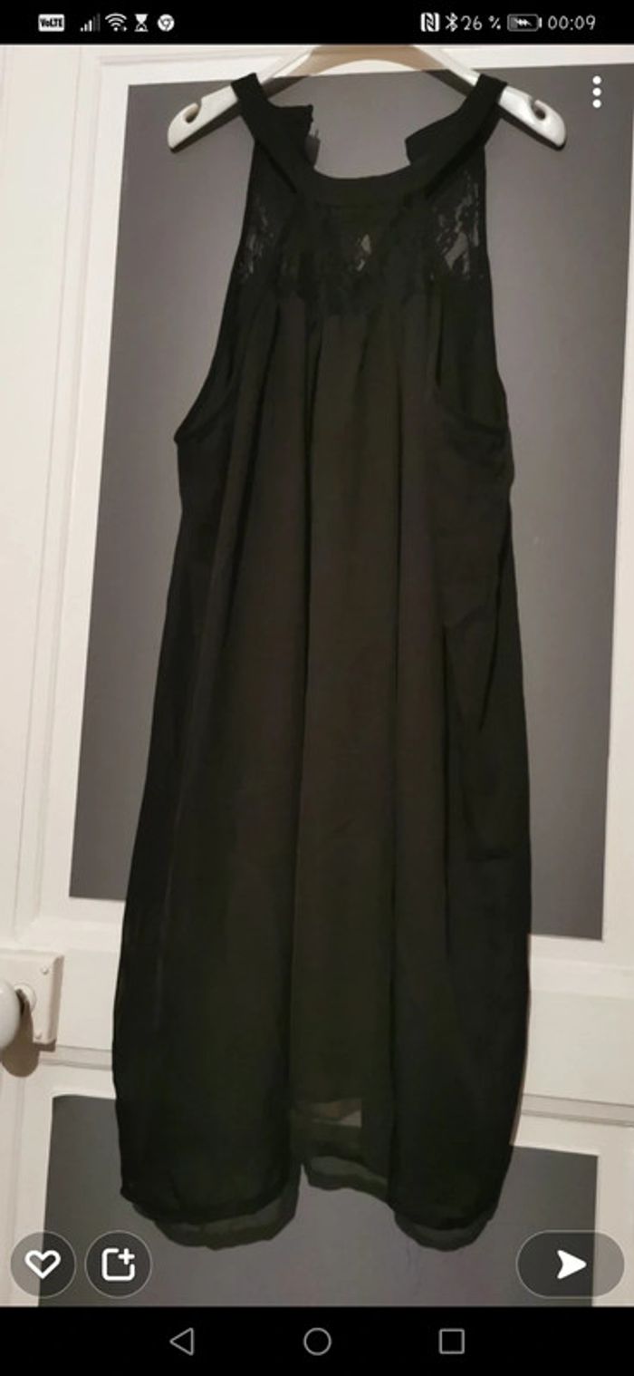 Robe dentelle noir - photo numéro 3