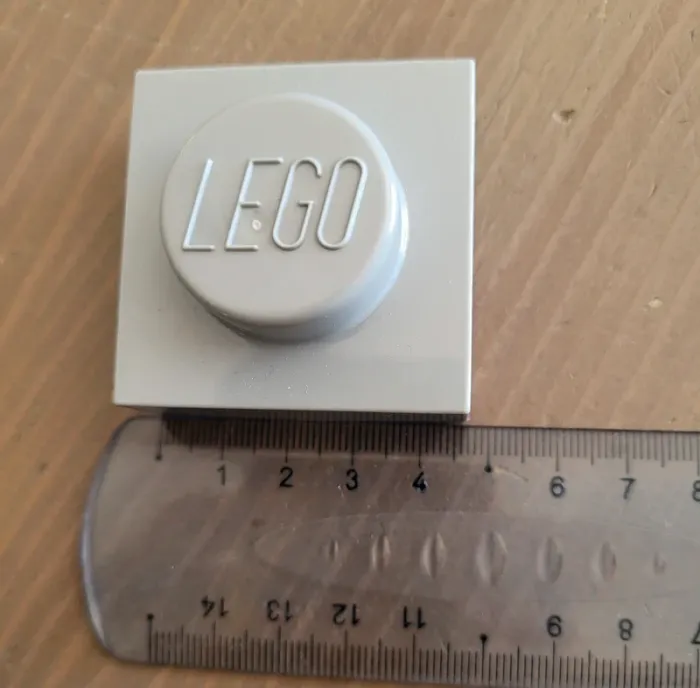 Lego - 2 magnets plastique gris - photo numéro 6