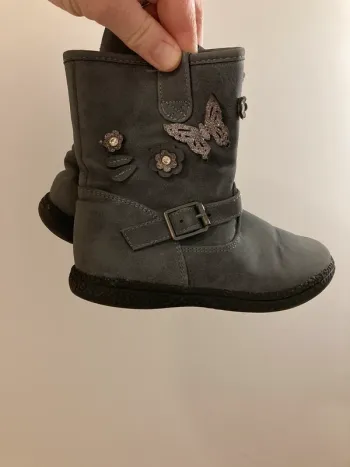 Boots pointure 26 papillons