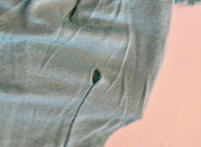Top court jaune pour femme taille S  ( le bleu offert ) - photo numéro 10