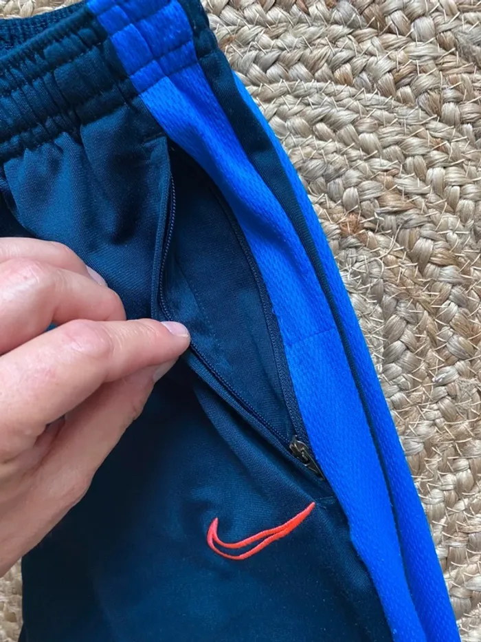 👟 Pantalon de sport Nike enfant Taille L (147/158 cm) - photo numéro 3
