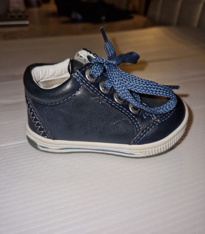 Chaussures bébé garçon taille 18 - photo numéro 5