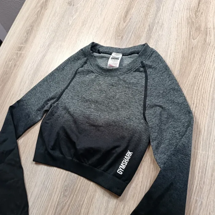Hauts gymshark femme teeshirt manche longue s noir gris - photo numéro 2